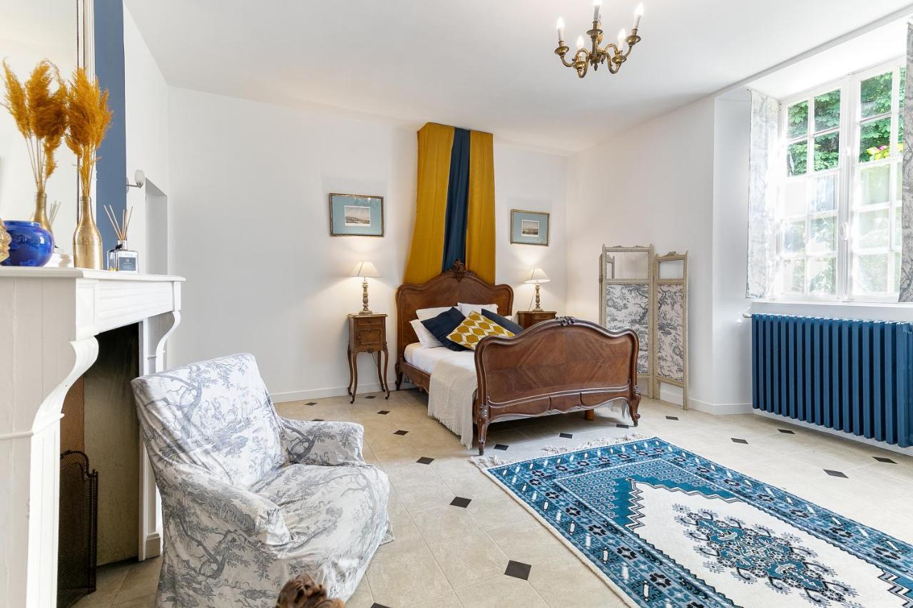 Apartment In A 17Th Century Manoir - Chateau Isle Marie Picauville Exterior foto